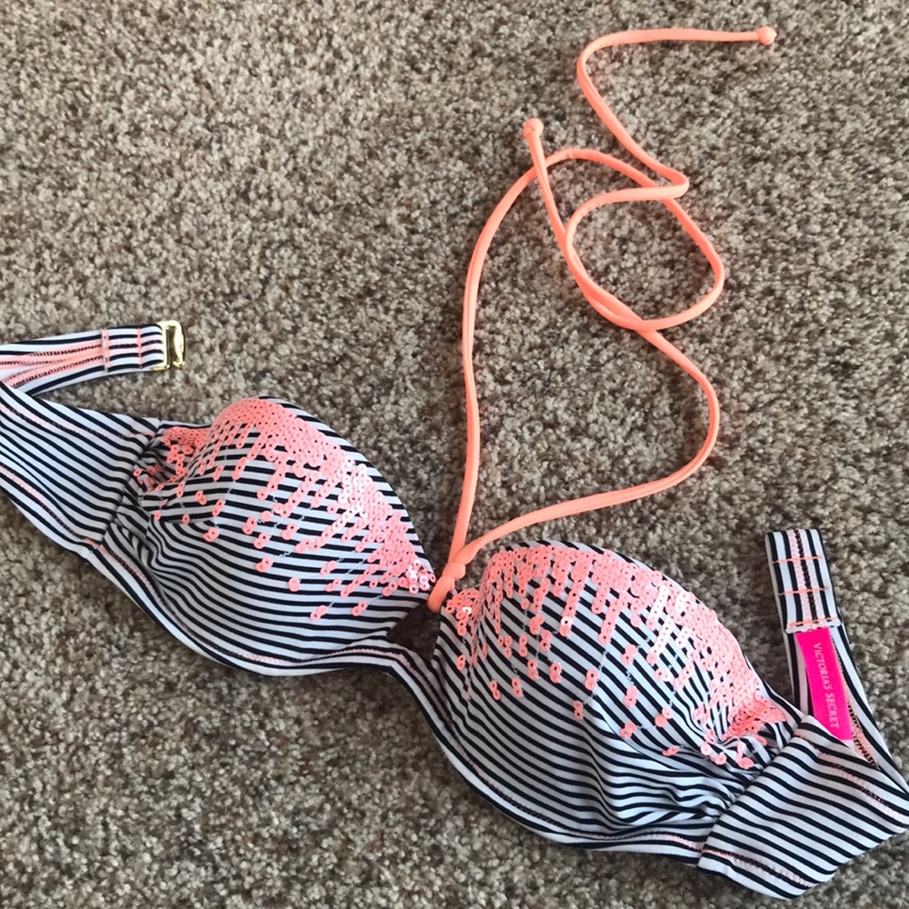 VS Bathing suit top